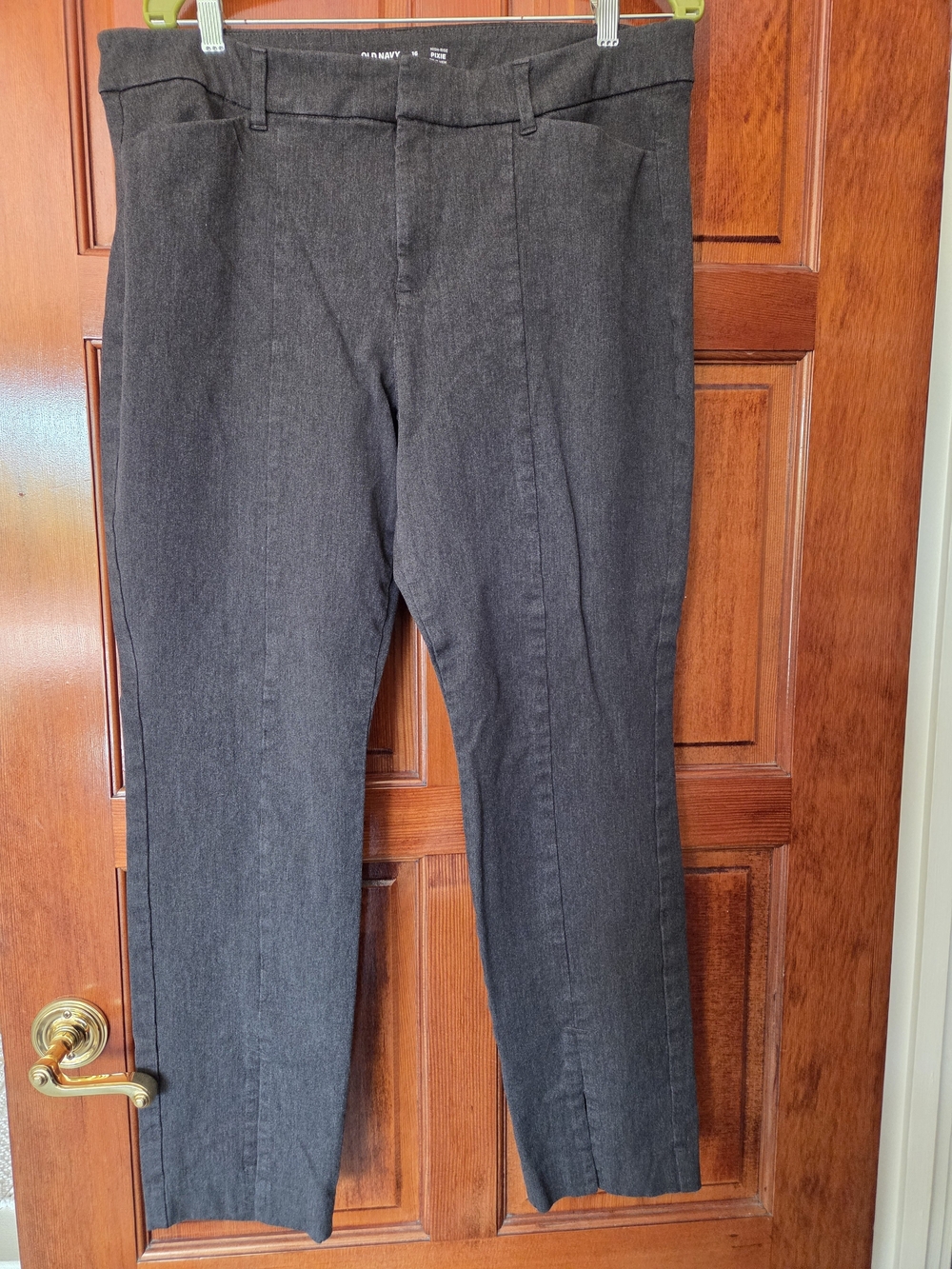 Old Navy Dark Gray High-Rise Pixie Split Hem Straight-Leg Pants